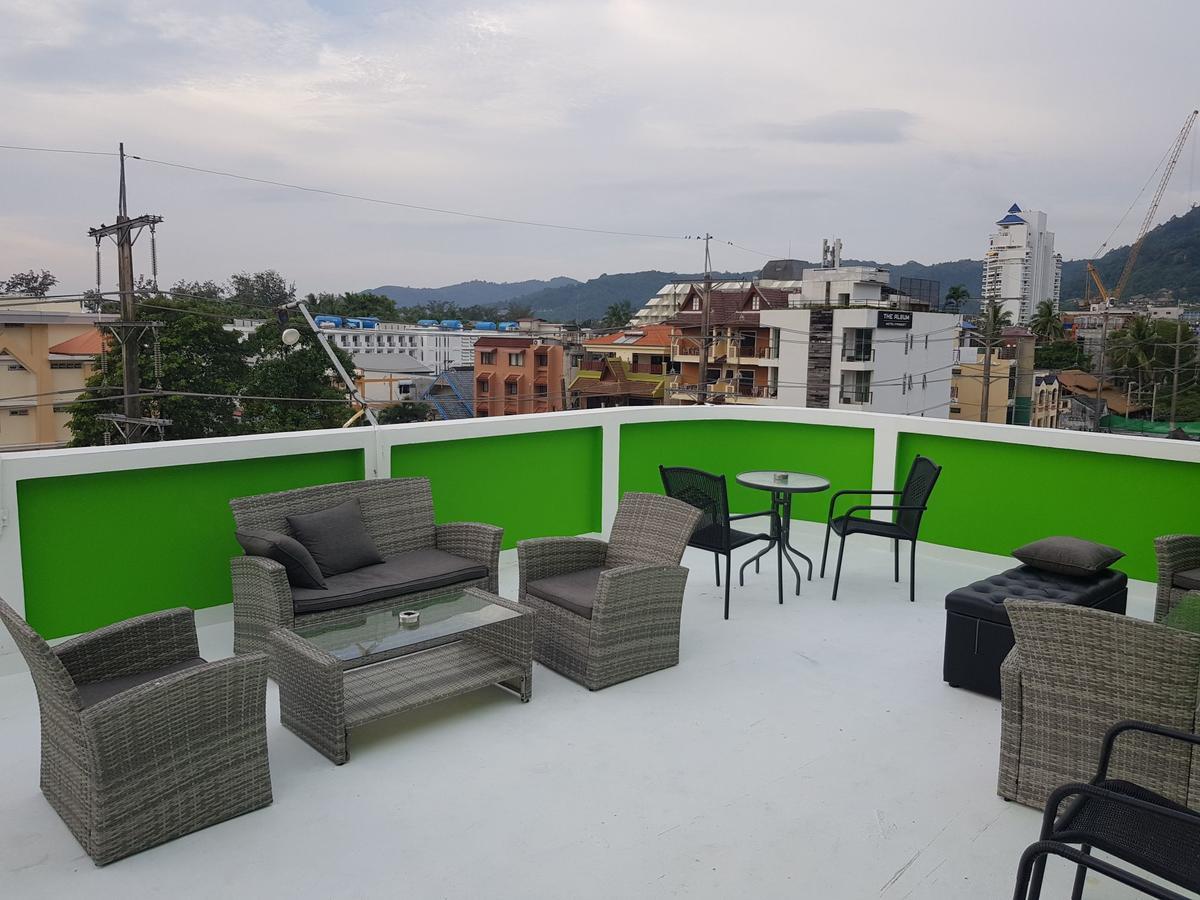 Centre Point Patong Hotel Exterior photo
